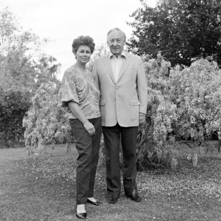 Hon Justice Lionel Murphy, Judge and wife Ingrid Gee, 1985