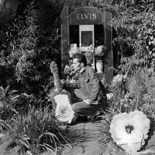 Nick Paolicelli with floral guitar 16th- anniversary of Elvis' death Elvis Memorial Melbourne 1993