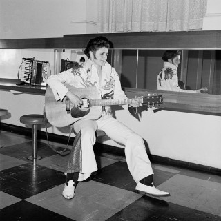 Shirley female Elvis impersonator Melbourne 1993